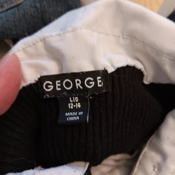 Black, Collared Pullover Sweater - Picture 5 of 6